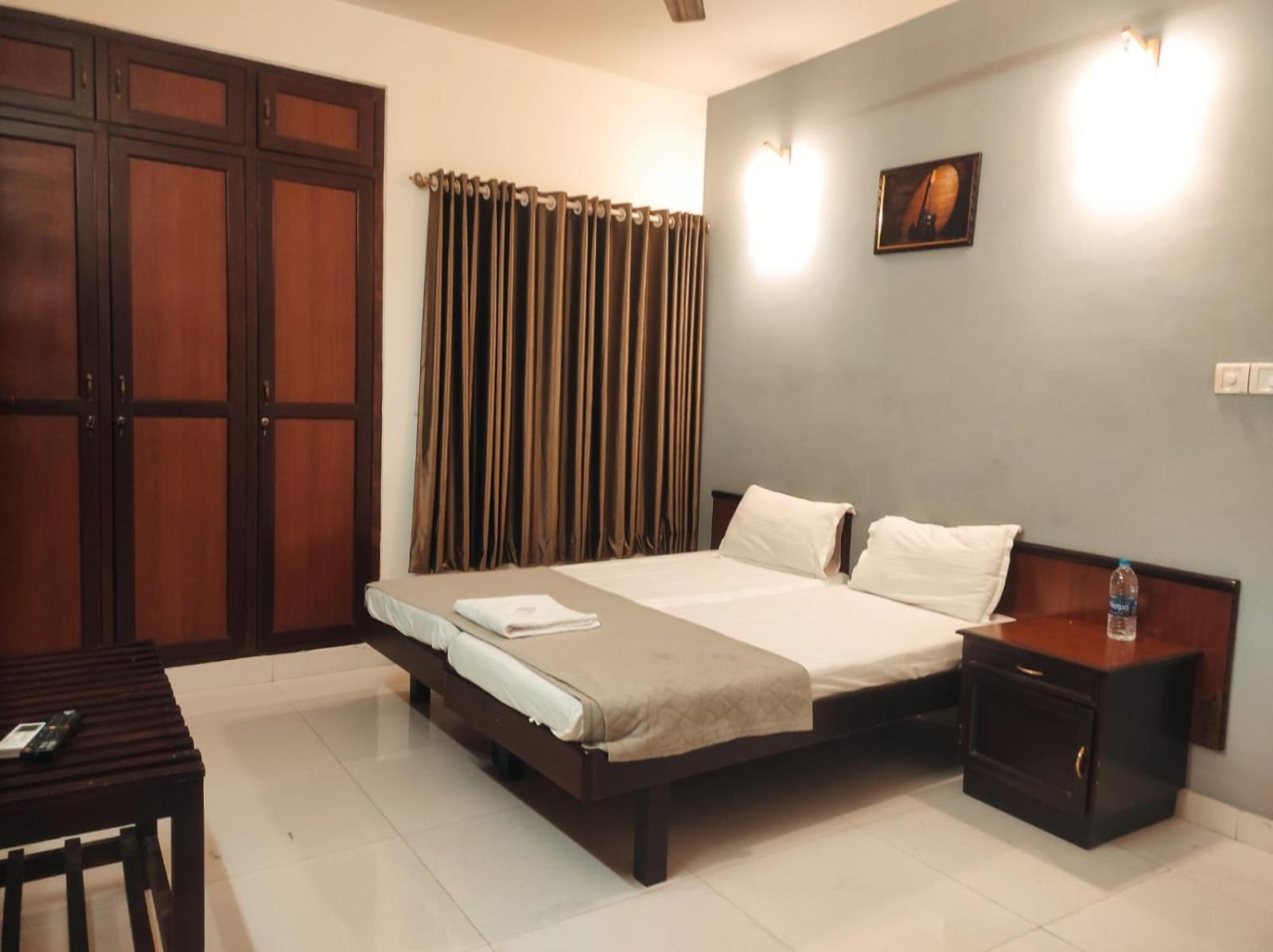 דירות Kochi Orkuz Residency מראה חיצוני תמונה