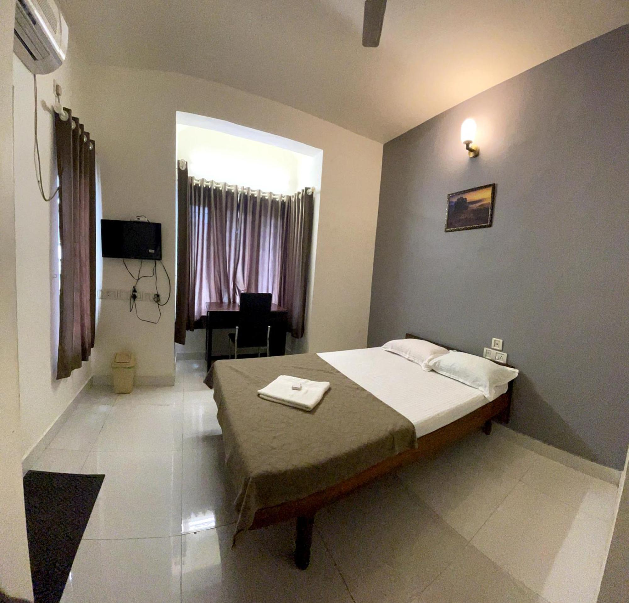 דירות Kochi Orkuz Residency חדר תמונה